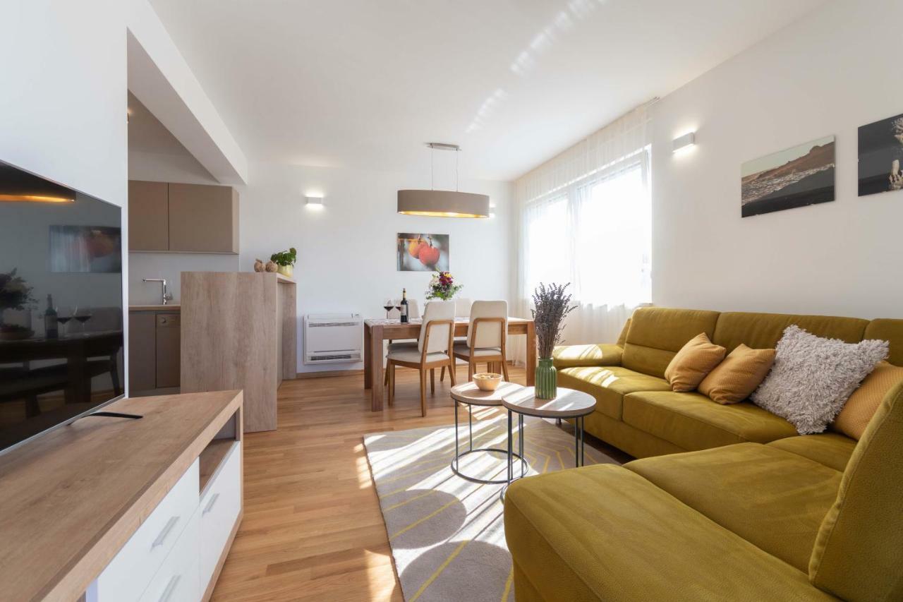 Apartment House Ivan John Podstrana Luaran gambar