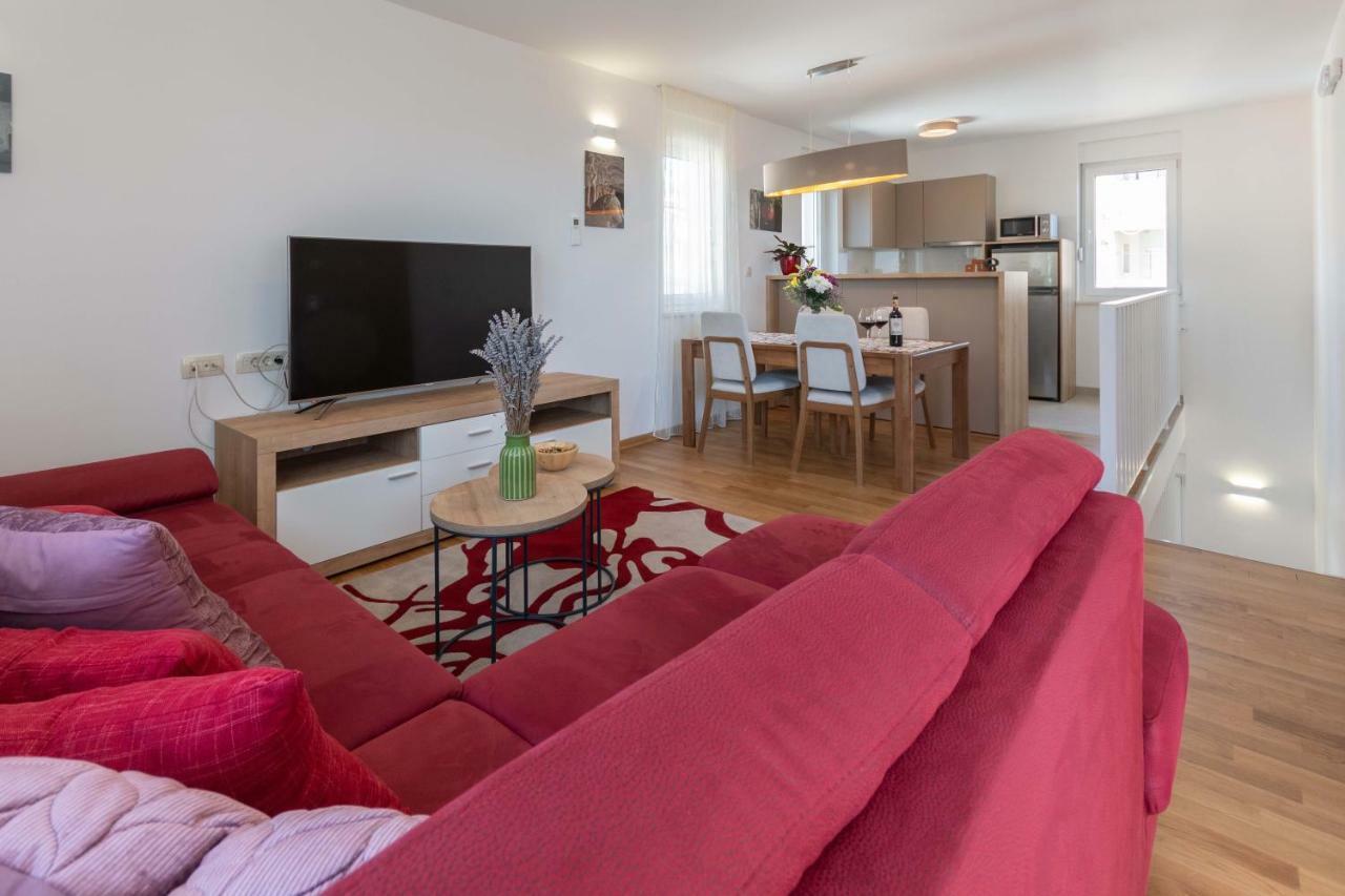 Apartment House Ivan John Podstrana Luaran gambar